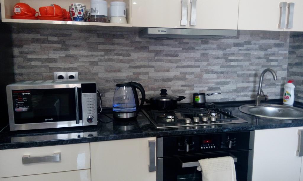 Apartament Gia Batumi Exteriör bild