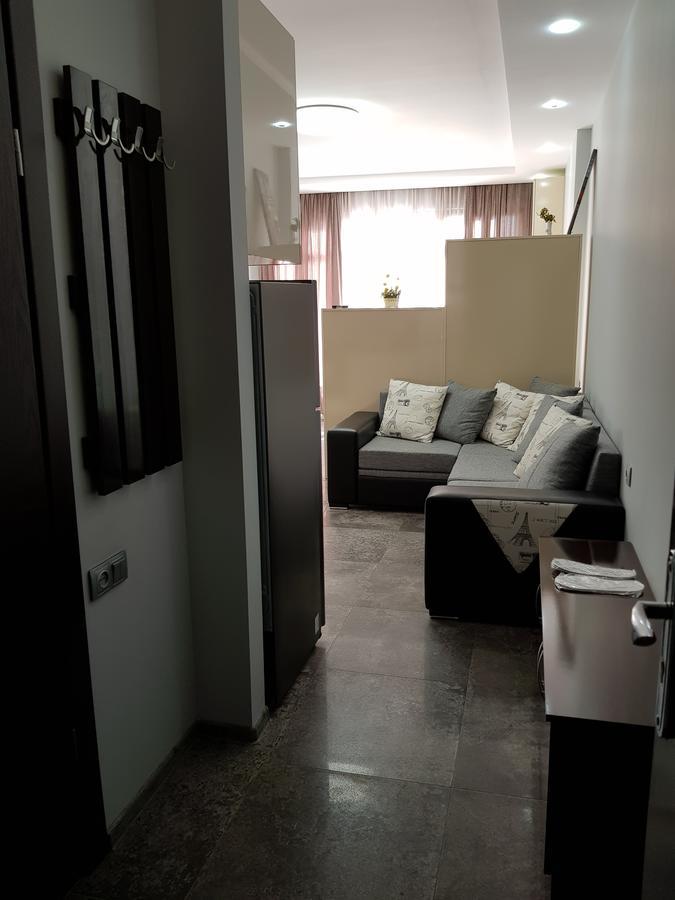 Apartament Gia Batumi Exteriör bild