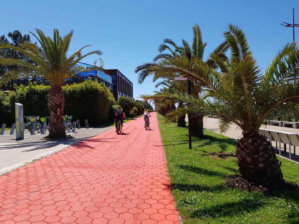 Apartament Gia Batumi Exteriör bild