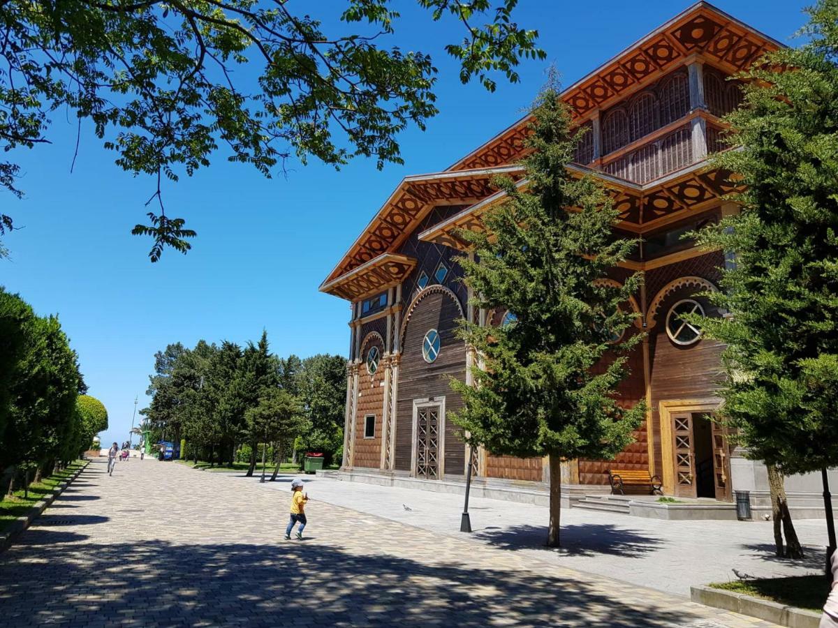 Apartament Gia Batumi Exteriör bild